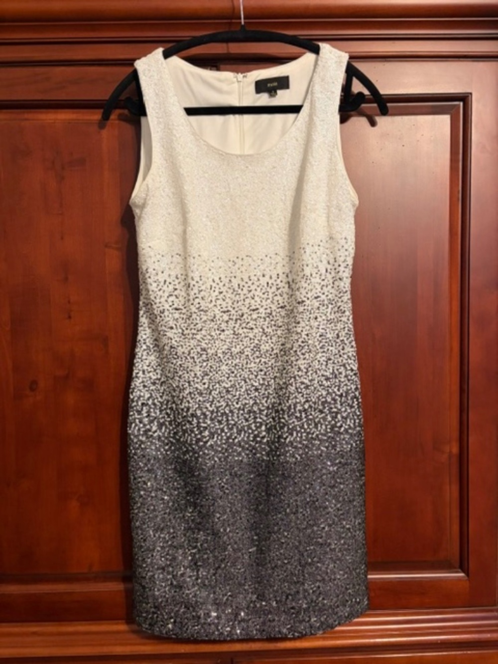 Maia Size 8 Black and White Ombre Sparkle Cocktail Mini Dress